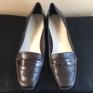 Anne Klein Women’s Chocolate Loafer Size 10M - SMOKE/PET FREE